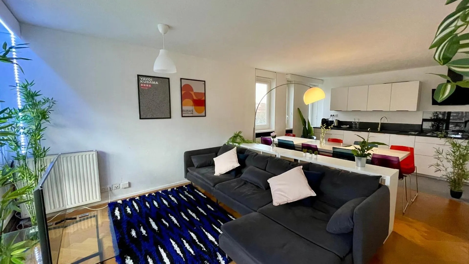 Apartment Bngo I Le Spacieux I 12 Personnes, 5 Chambres, 2 Salle De Bain, Parking Prive, Wc Separe, Wifi Villeurbanne