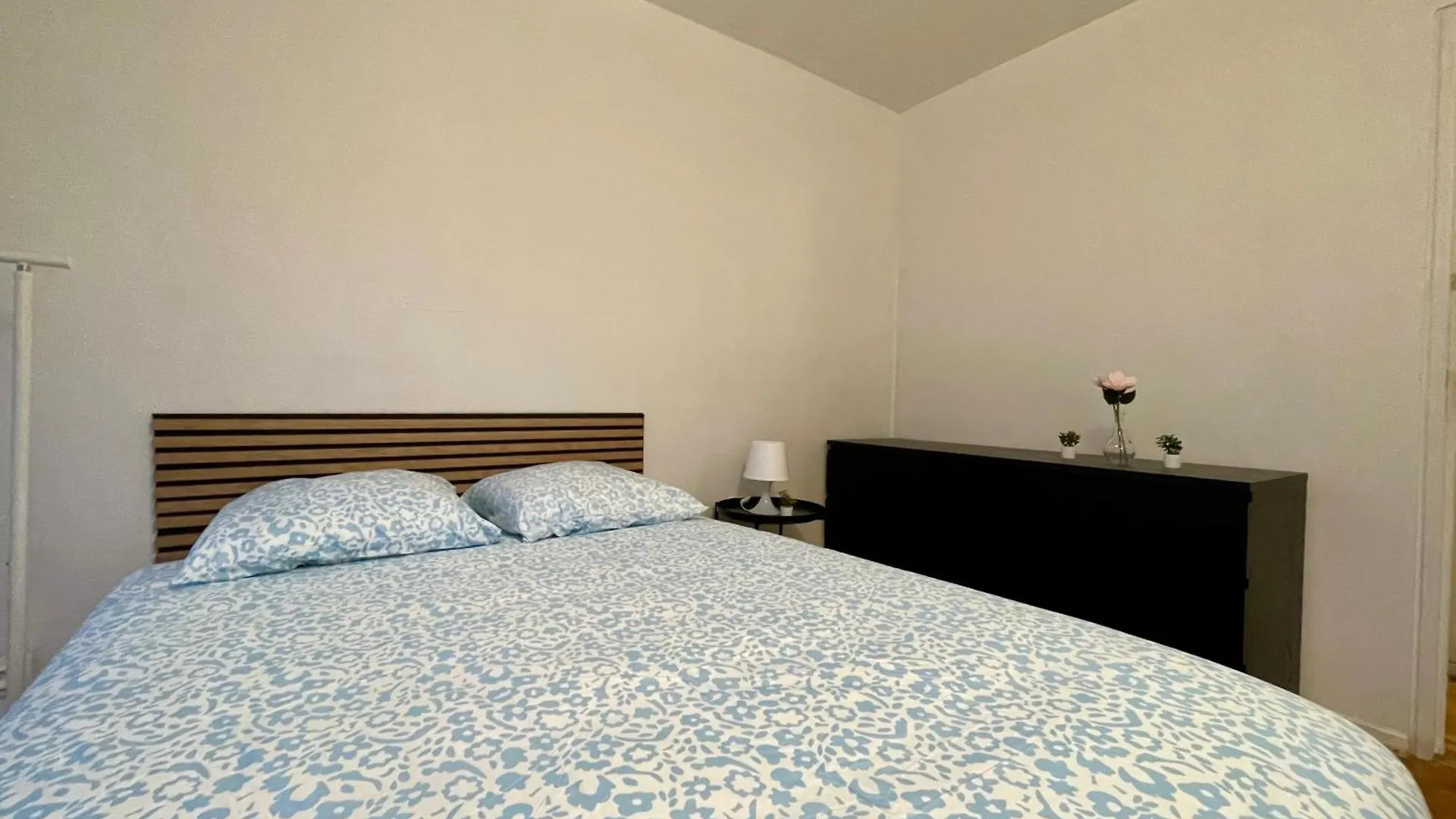 Bngo I Le Spacieux I 12 Personnes, 5 Chambres, 2 Salle De Bain, Parking Prive, Wc Separe, Wifi Villeurbanne 0*,
